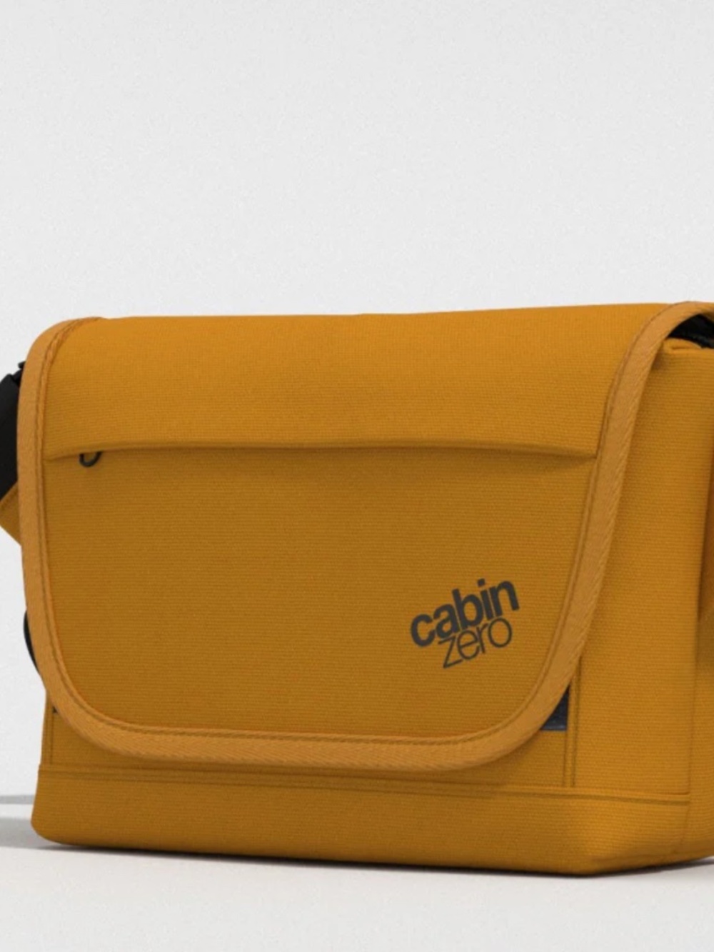 Cabin Zero Flapjack crossbody bag, 4L, like new!